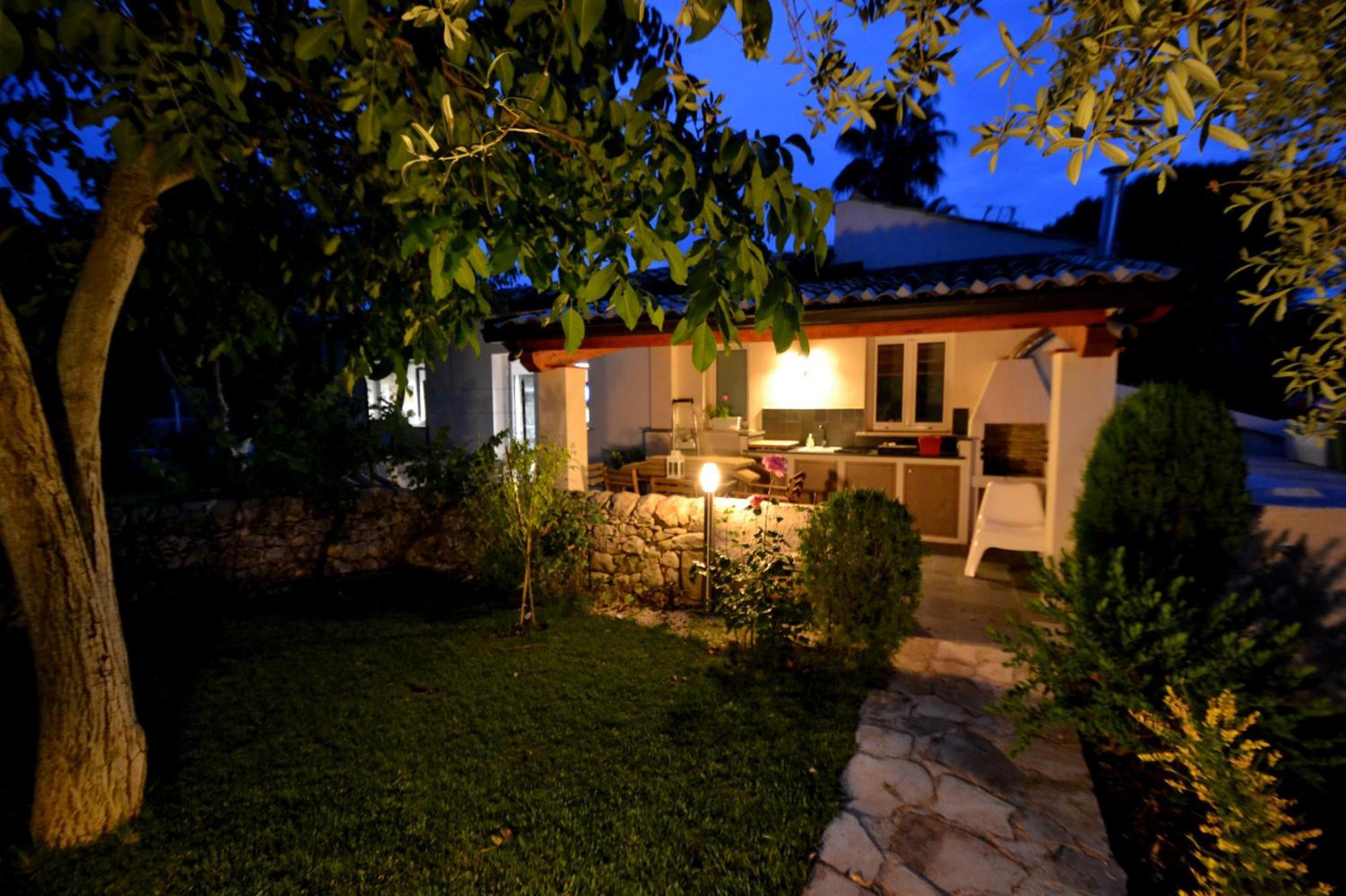 Casa Degli Avi Don Neli, Immersa Nella Natura Μόντικα Εξωτερικό φωτογραφία
